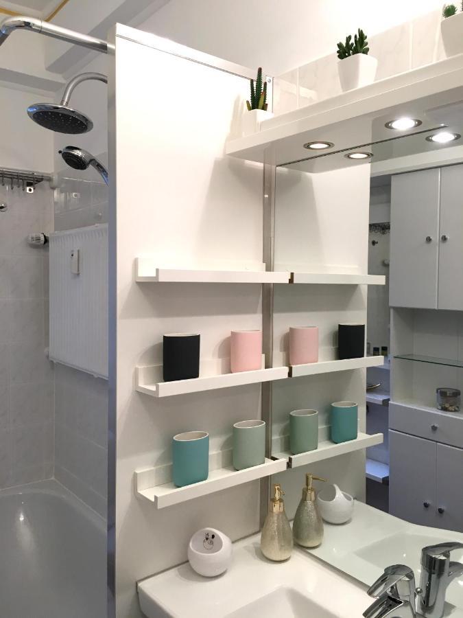 Apartment E&m *